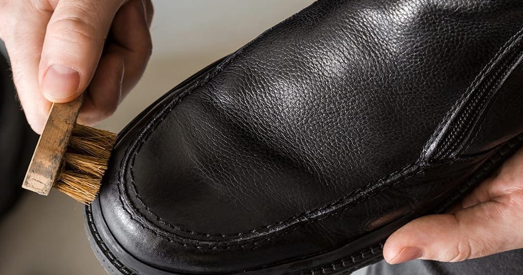 shoe-cleaning